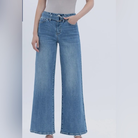 Vervet Plus Tummy Control Super High Rise Extreme Wide Jeans with Belt - Picture 1 of 6